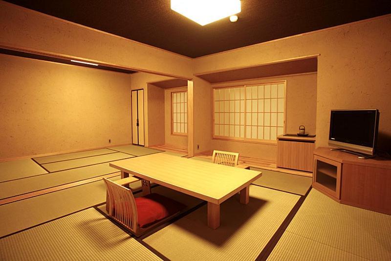 ますとみ旅館 箱根町 エクステリア 写真